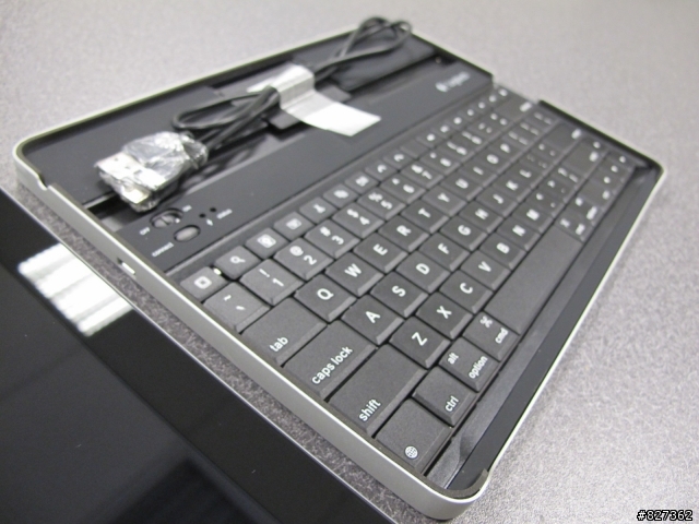 Logitech iPad2 Keyboard case by ZAGG 預購首發開箱 ~記者於美國第一手連線