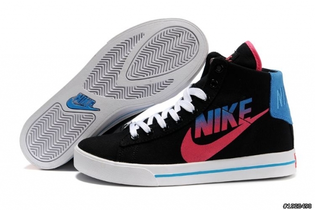 想找一雙鞋子  nike