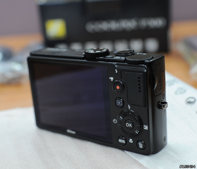 【Nikon P300開箱】在一片缺貨聲中，終於搶到手!!!