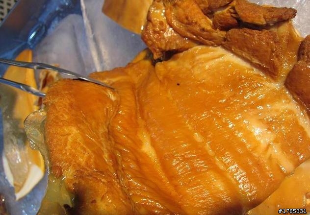 [景點]食尚玩家台中一點利市場超級好吃銷魂鯊魚煙