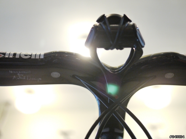 請問這是仿的嗎?Cinelli 蜘蛛把