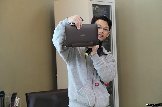 Asus Eee Pad Transformer TF101動手玩