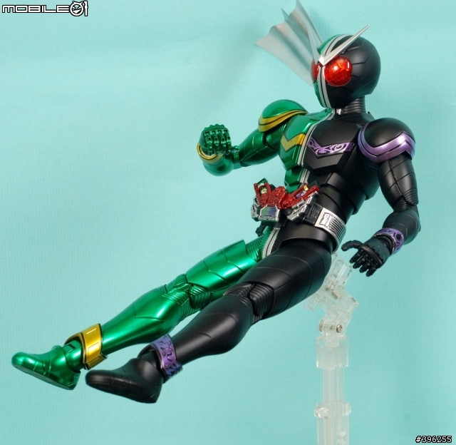 :【作品分享】細數你的罪惡!MG 1/8 假面W CUCLONE JOKER 非專業製作請多包涵