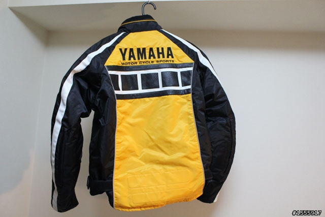 上野機車街實況報導 購入YAMAHA黑黃防摔夾克一件