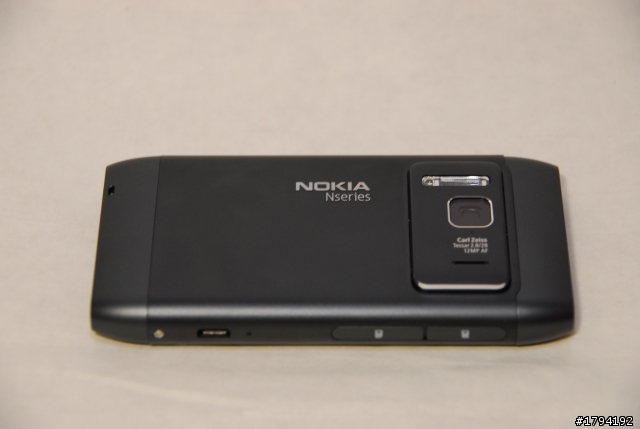 [開箱]N8，我的第一隻智慧型手機