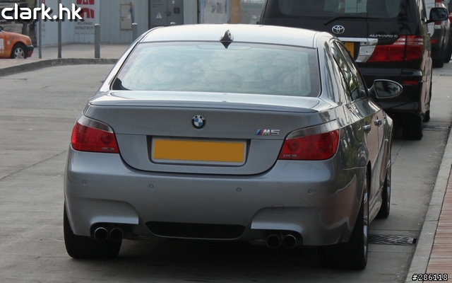 去年香港街拍......BMW