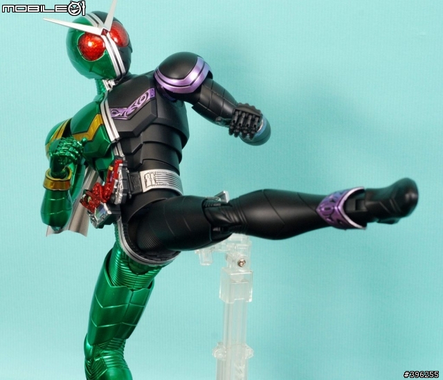 :【作品分享】細數你的罪惡!MG 1/8 假面W CUCLONE JOKER 非專業製作請多包涵