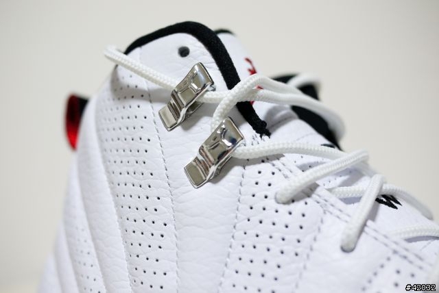 [遲到兩年的開箱] Air Jordan XII Retro