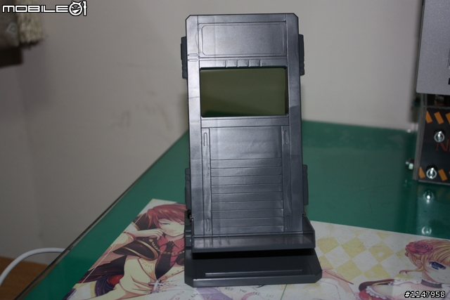 EVA保護貼+crimson iphone 4鋁殼(新手拍照傷眼慎入)