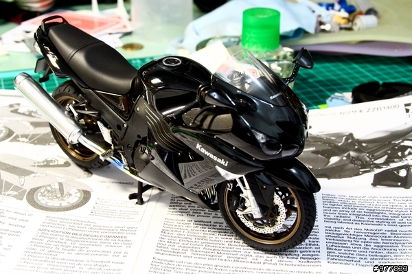 王者再臨 Kawasaki ZZR1400