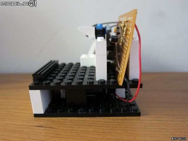 [DIY] HTC Desire 聲控LED手機座