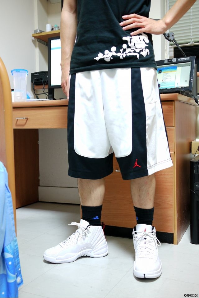 [遲到兩年的開箱] Air Jordan XII Retro