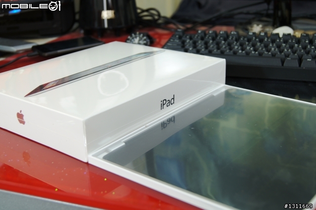 疊疊樂之IPAD2慢~慢~來~開箱