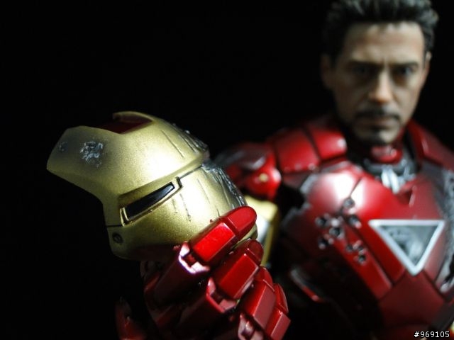 [開箱] HOT TOYS 鋼鐵人2 MARK VI