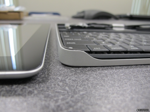 Logitech iPad2 Keyboard case by ZAGG 預購首發開箱 ~記者於美國第一手連線