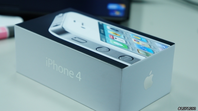 ipad2和他的新朋友iphone4見面了~