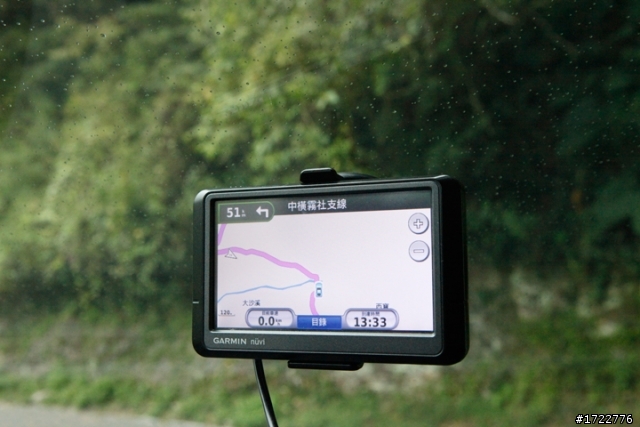 履行。旅行-New Mazda2橫跨中橫公路