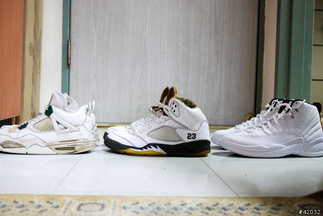 [遲到兩年的開箱] Air Jordan XII Retro