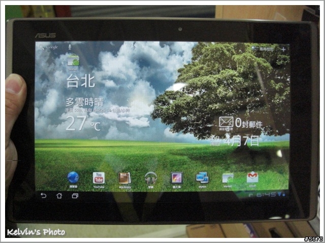 ASUS EeePad TF101 薄薄的飄來(開箱)