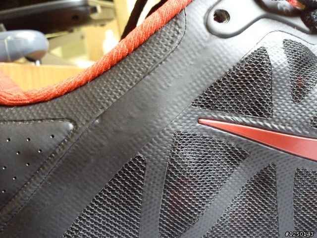 [開箱]NIKE AIR MAX+ 2011 & 真偽差別