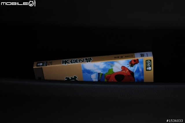 新買定焦鏡以Luxgen SUV當開箱照，記錄Luxgen、記錄生活。祝大家清明假期愉快！