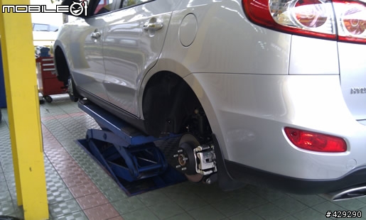 [開箱文]Santa fe 銀色4月交車改19"補大六卡鉗開箱