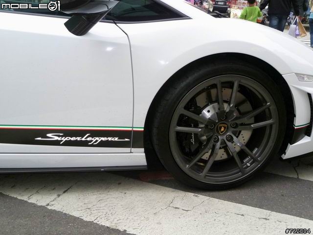 ☆ 中壢SOGO巧遇~Lamborghini Gallardo LP570-4 Superleggera ★
