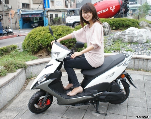 零號機萌少女親上火線換油