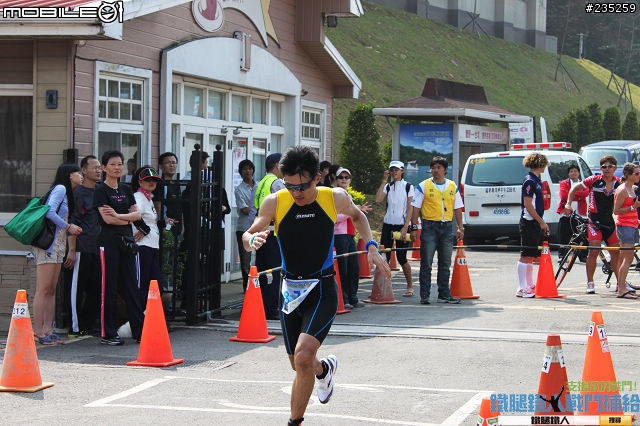 2011苗栗國際鐵人三項賽第一天半程賽及鐵三角終點照片