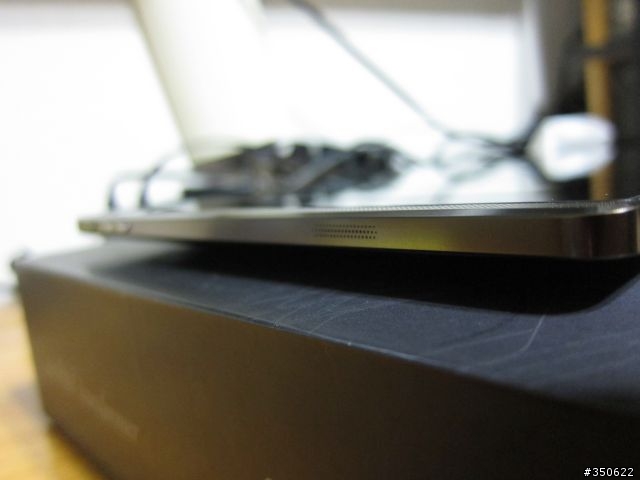 [開箱] (4/20新增防震包開箱) ASUS EeePad Transformer TF101 16GB！