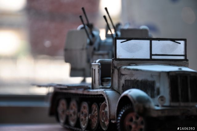 (軍模發表)1/35二戰德軍Sd.Kfz.7 /1 20mm Flakvierling