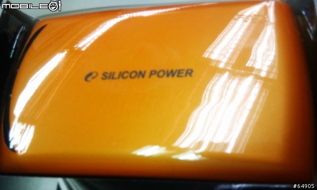 [簡單開箱] 亮橘跑車行動硬碟 SILICON POWER Stream S10 640G USB3.0