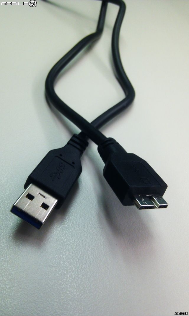 [簡單開箱] 亮橘跑車行動硬碟 SILICON POWER Stream S10 640G USB3.0
