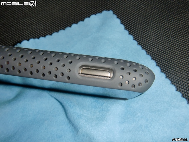 [分享] HTC Mozart 洞洞保護殼開箱