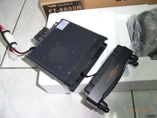 [簡易開箱] YAESU FT-8800R 雙頻雙監聽 無線電 車載機
