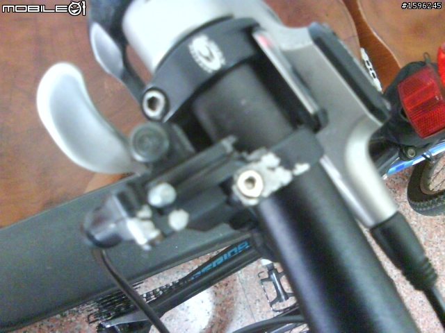 rock shox   線控器斷掉