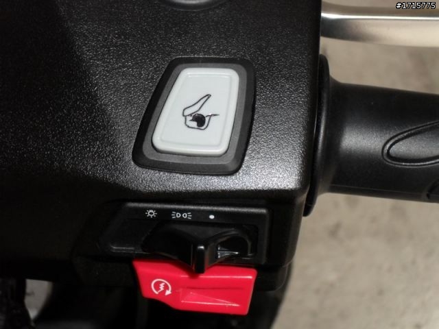 [開箱]換新車換新車，New fighter!