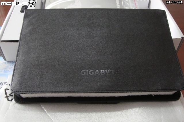 GIGABYTE S1080 平板電腦 [開箱文] + 未上市的基座照片