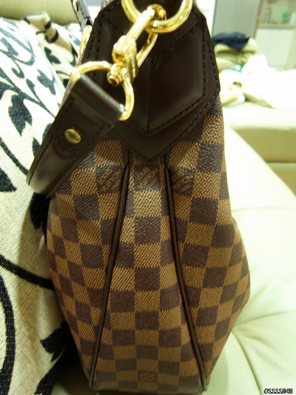 LV新款包包~我的第一個 Louis Vuitton - EVPRA MM手提袋