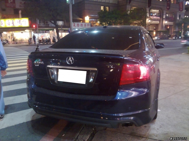 在高雄第一次看到Acura！！