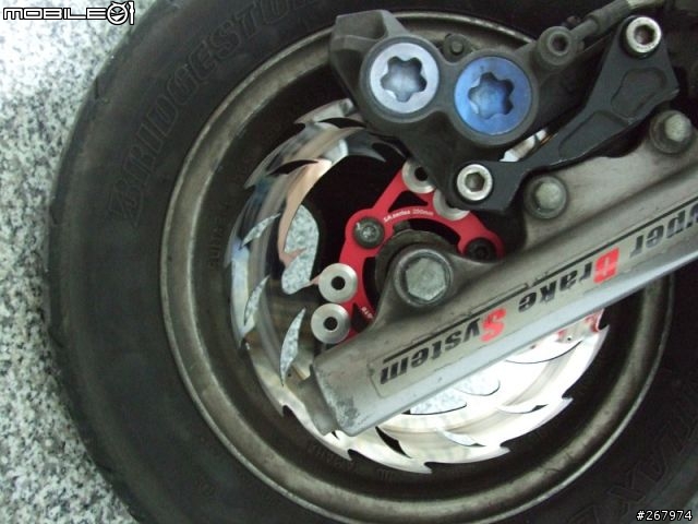 [ 分享]GTR in 鴻鑫 F.A.R 200mm 鋸齒浮動碟 開箱