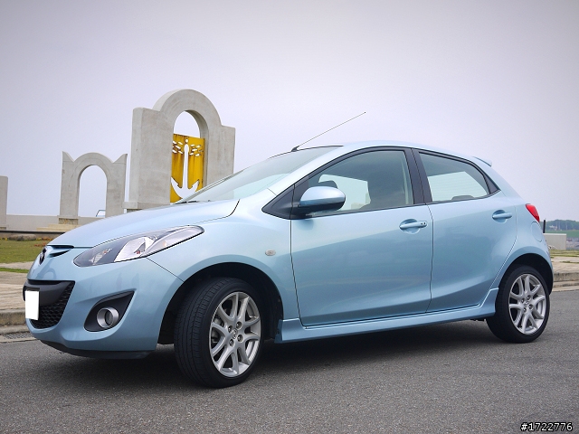 北海岸冷颼颼之New Mazda2開箱了!!