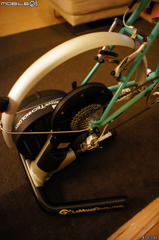 [應該是首開] LeMond Revolution風阻式訓練台，每日30分鐘的看電視良伴。