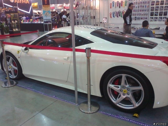 南港展覽館…汽車配件展…原來這就是BC的小牛...