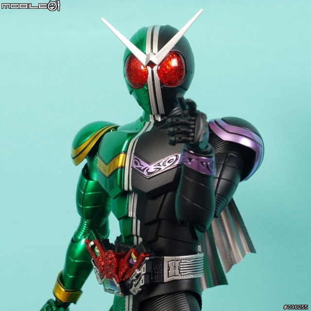 :【作品分享】細數你的罪惡!MG 1/8 假面W CUCLONE JOKER 非專業製作請多包涵