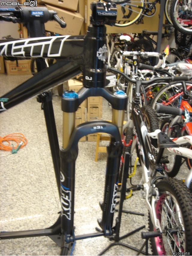 [分享]土坡車 YETI Dirt Jumper  圖多