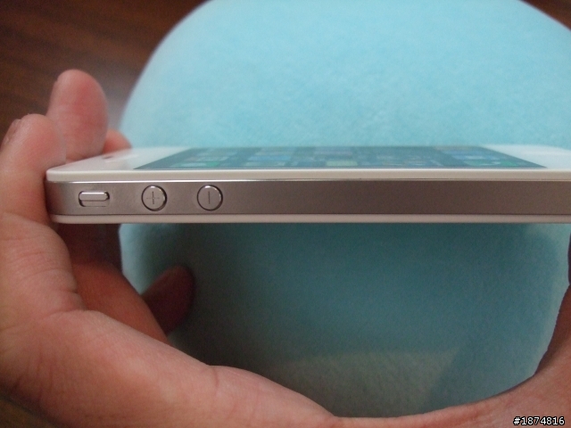 白色IPhone4 入手