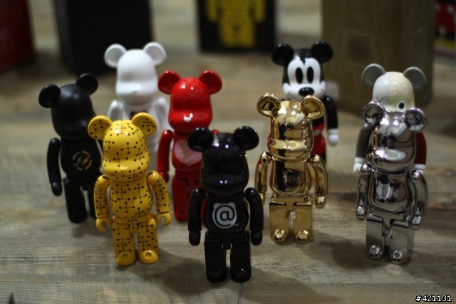 我的小收藏 Be@rbrick  200% 超合金