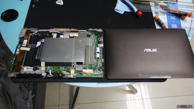 "簡單開箱"ASUS Eee Pad Transformer