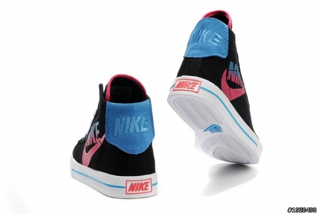 想找一雙鞋子  nike